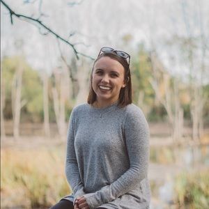 Meet your Posher, Kayla